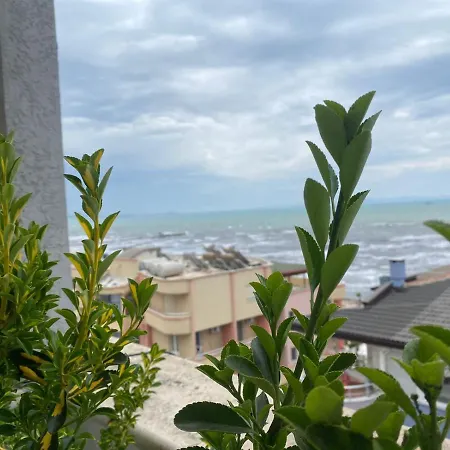 Apartment Reyna Sea View